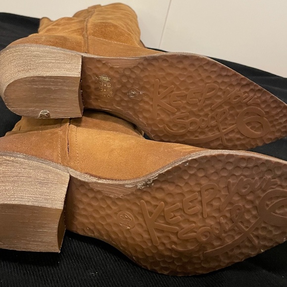 Sundance Western Slouchy Suede Boot - Cognac - Picture 4 of 5